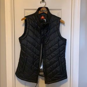 Columbia vest